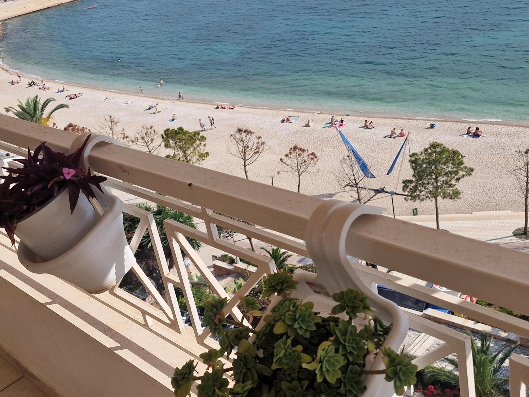 סרנדה Beachfront Apartment מראה חיצוני תמונה